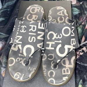 Chanel sandals black & white throng 37.7